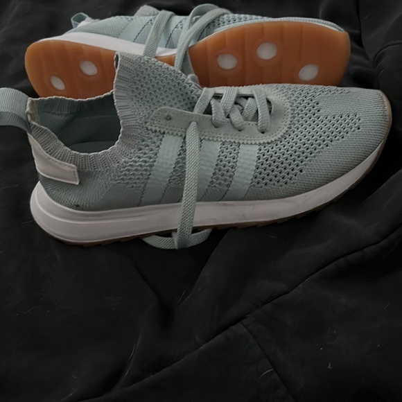 7.0 Adidas Originals Flash Back Primeknit Tactile Green Trainers - Picture 2 of 3